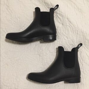 Sam Edelman Matte Black Ankle Rainboots (7)